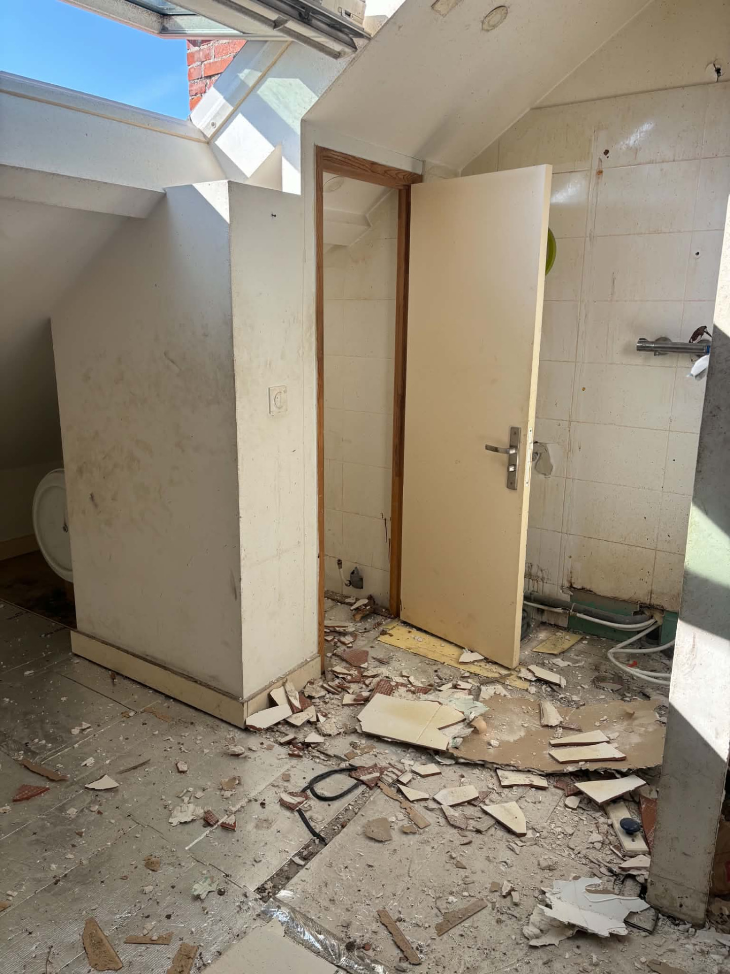 Rénovation salle de bain — AVANT